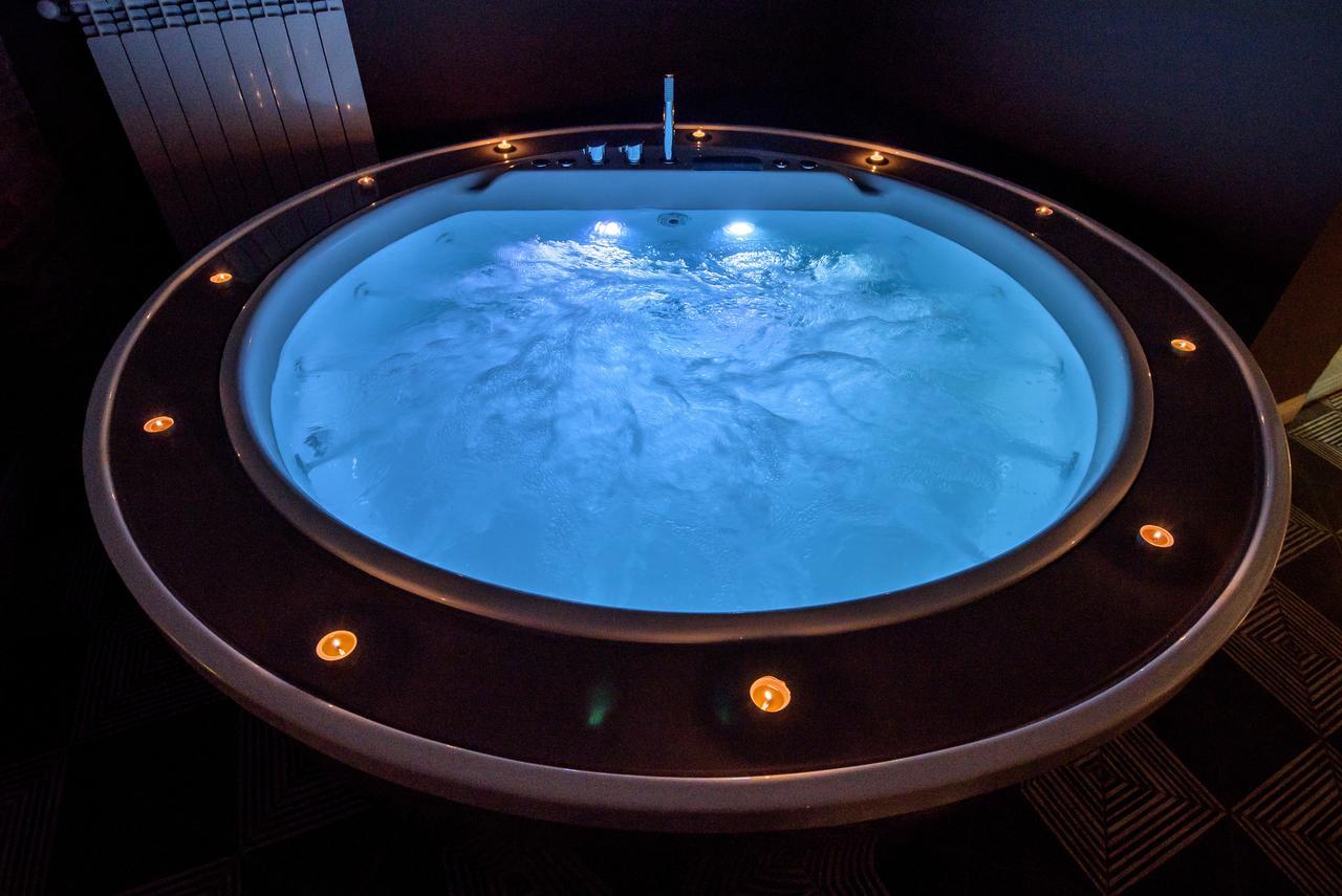 Marie Claire Apartments & Spa Васто Экстерьер фото